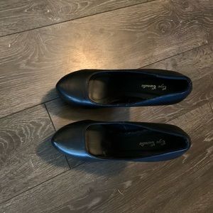 Size 7.5 black Eye Candie heels